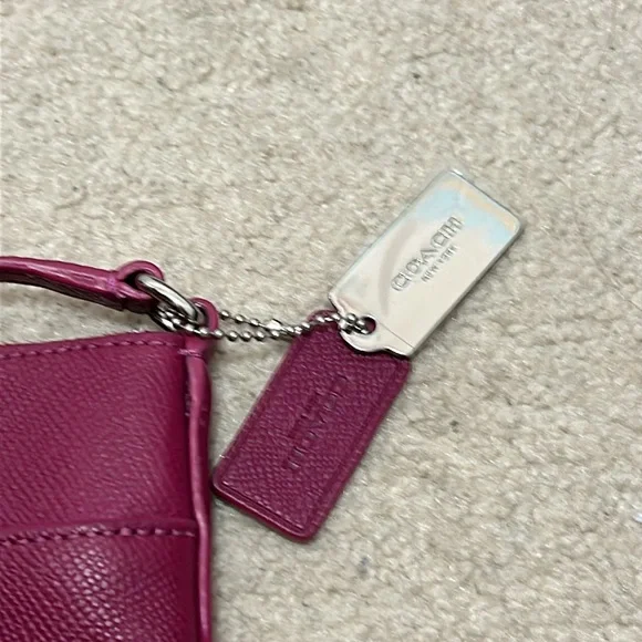 Coach Handbag - Picture 6 of 8